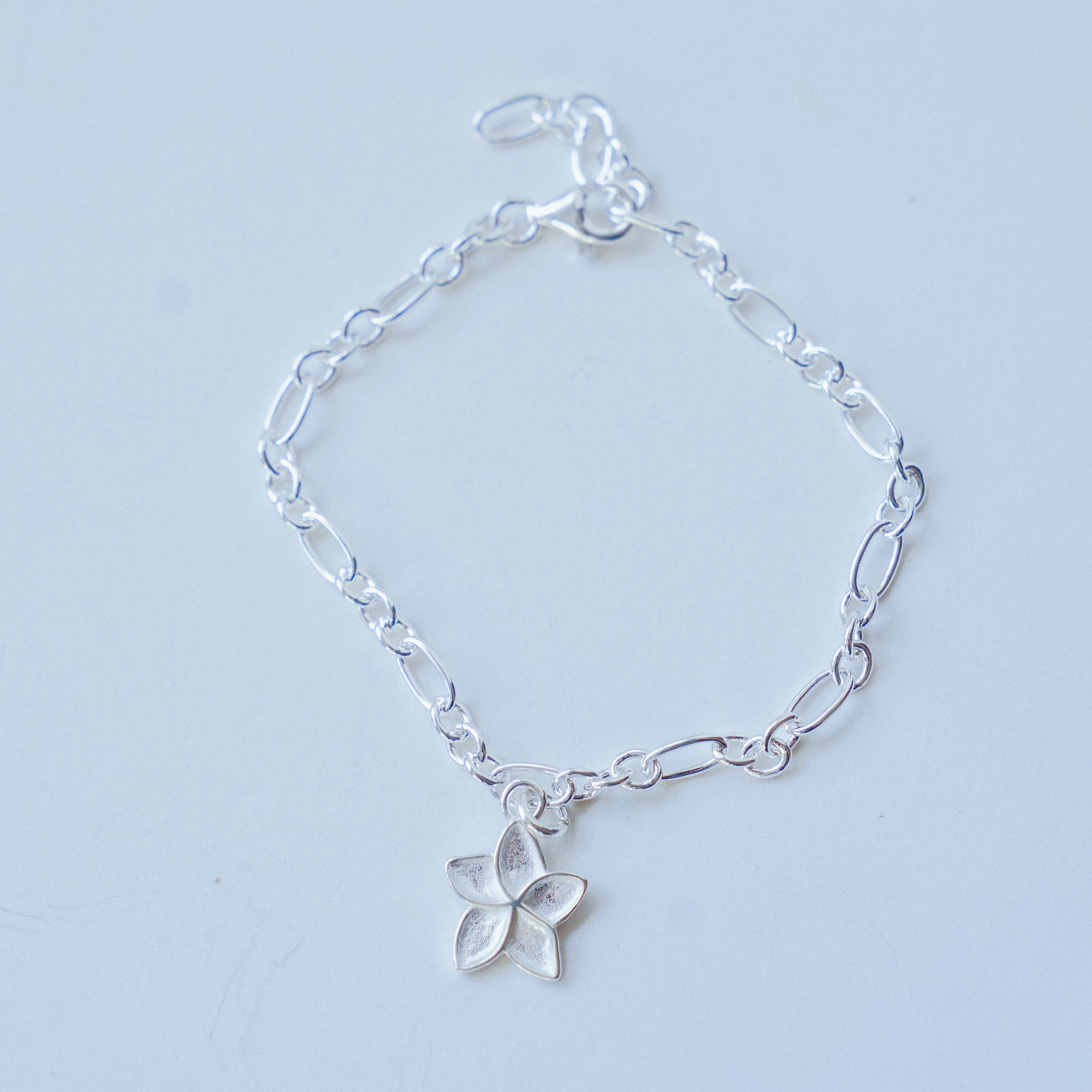 Baby plumeria bracelet - צמיד פלומריה בייבי image 0