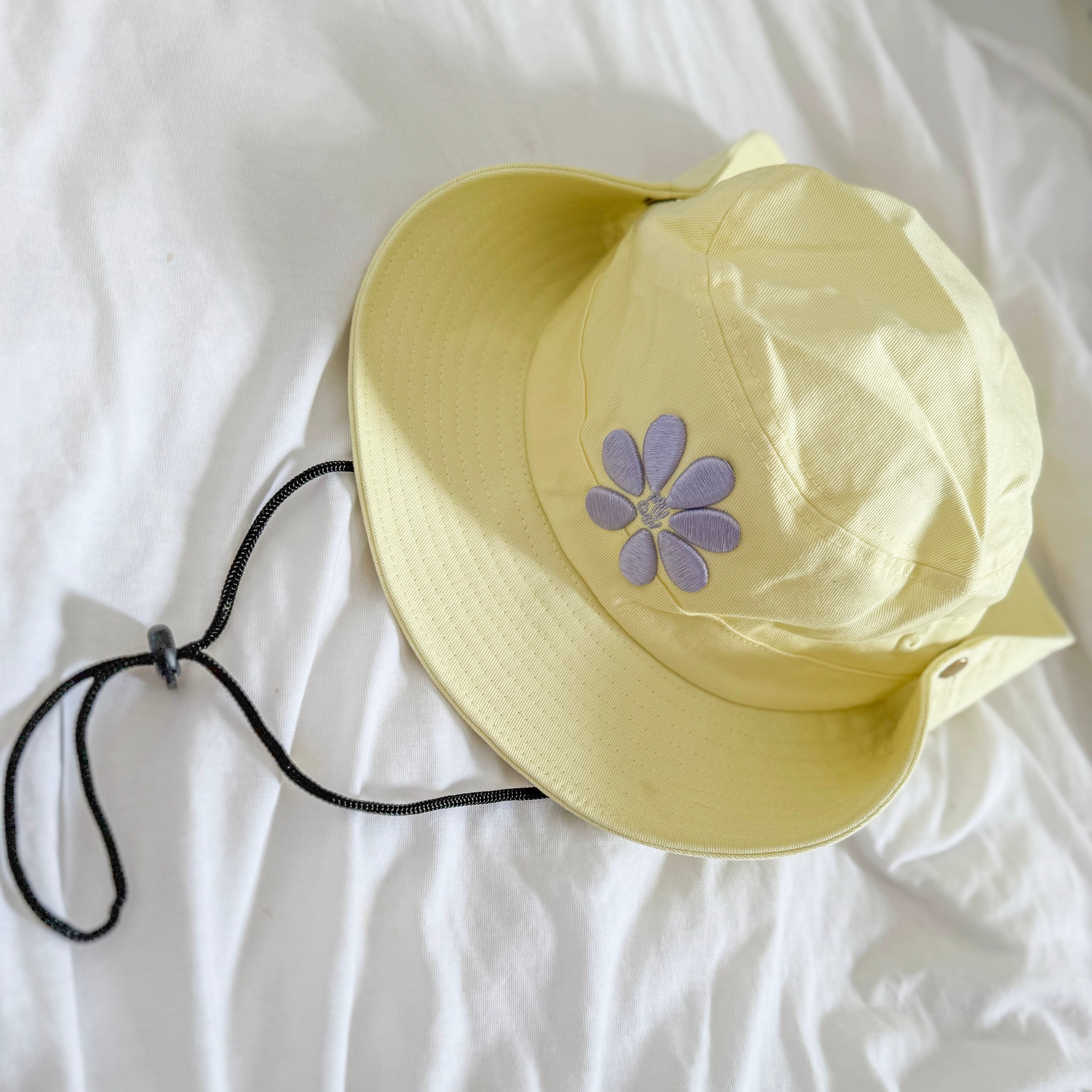BANANA FLOWER 🍌 bucket hat image 0