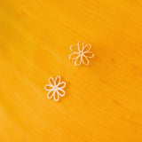 GOLD hollow flower 9K - עגילי פרח זהב image 0
