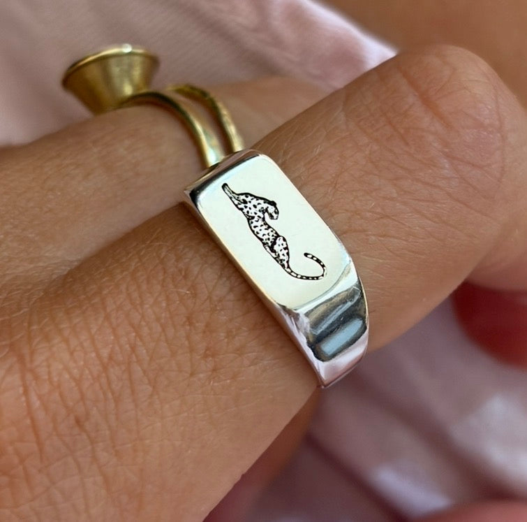 Tiger ring