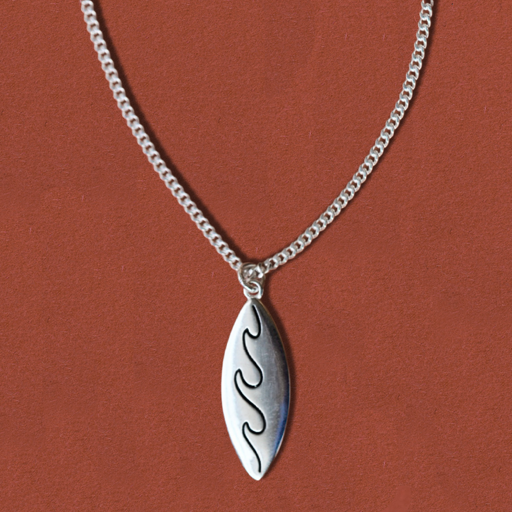 SILVER WAVES - שרשרת כסף 925 תליון גלשן גלים  image 0