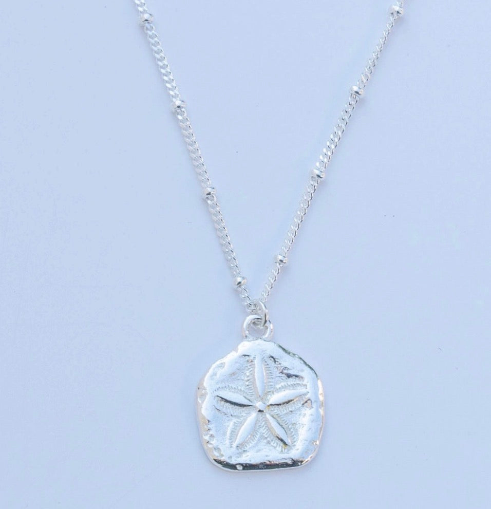 Sandy dollarnecklace