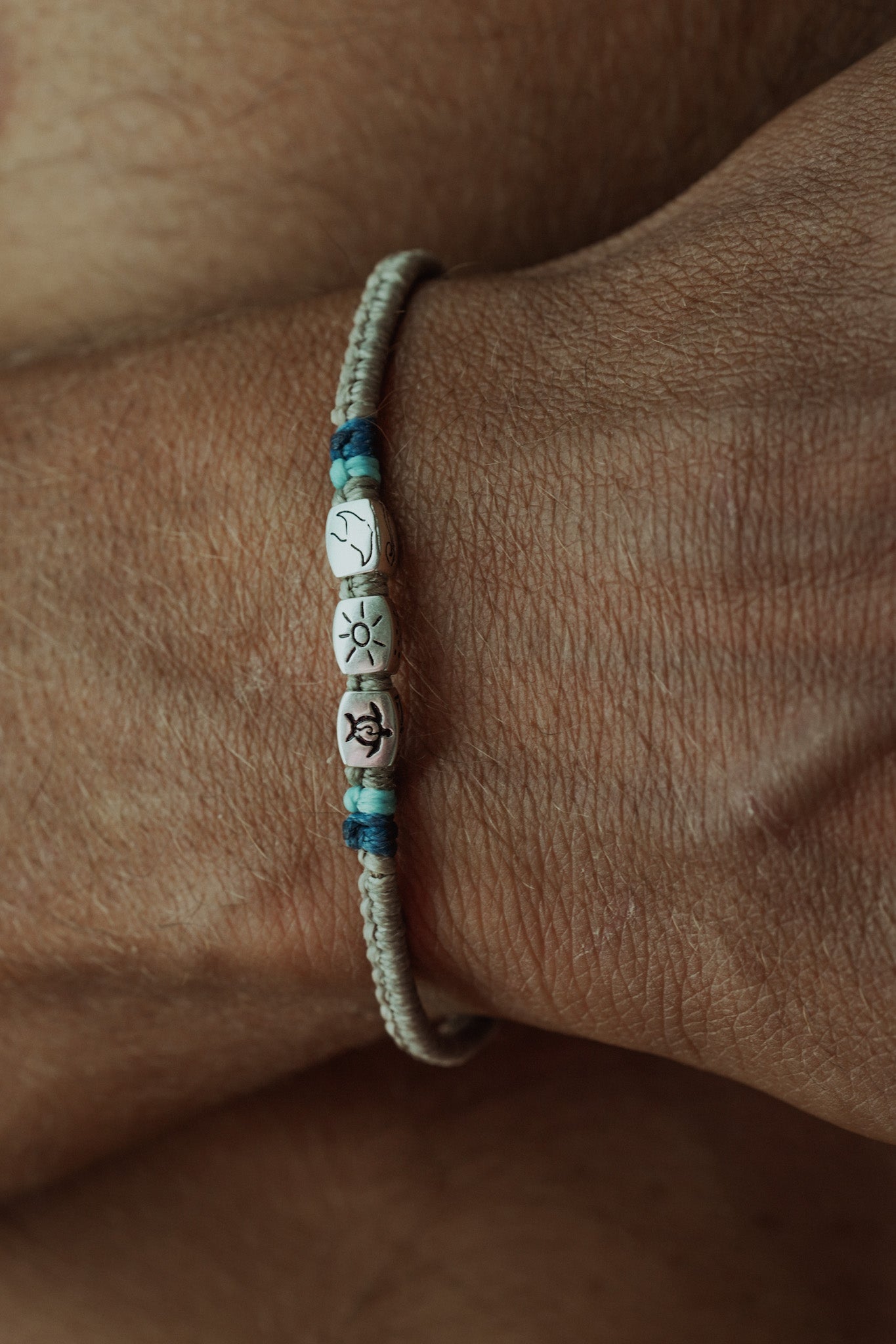 Beige Neptune bracelet