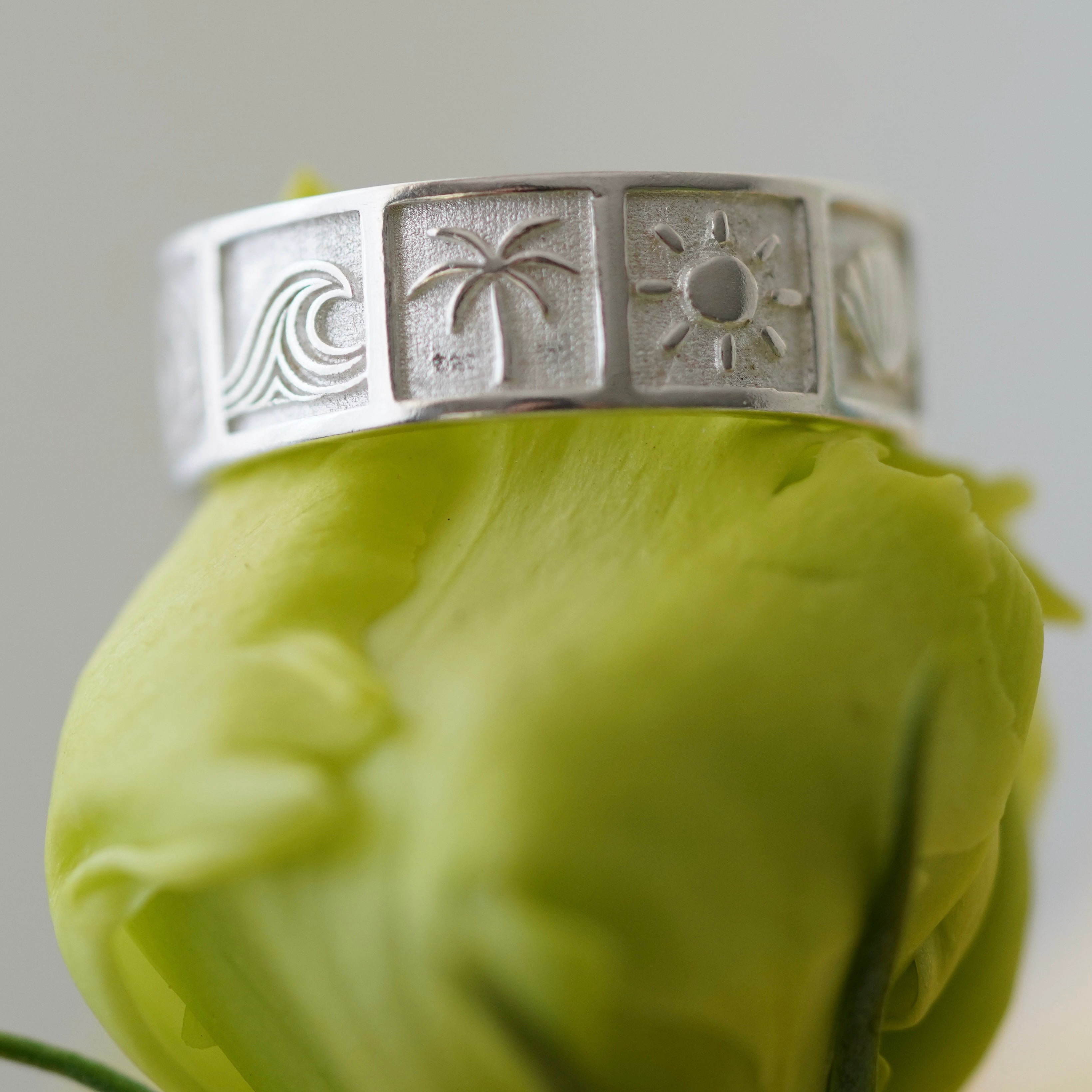 The 4 sided ring 🌼🌞🌊🐚 - טבעת בעלת 4 צלעות