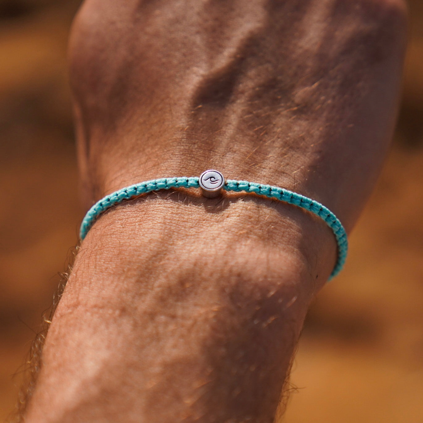 צמיד לגבר סרוג טורקיז עם תליון כסף 925 turquoise wave image 1